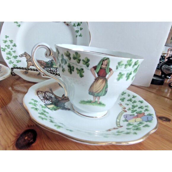 Rare Royal Standard Emerald Isle Two Cups & Saucers & Four Bread Plates 6.5" - Picture 12 of 16